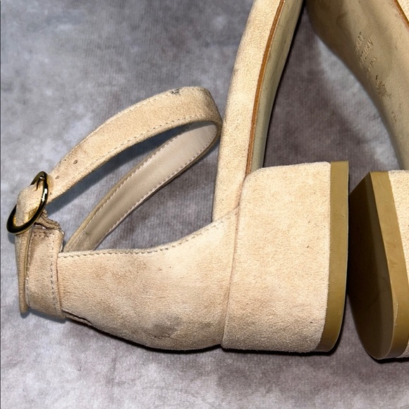 EUC Stuart Weitzman Elegant Tan Women's Sz US 9B Block Heel Sandals Nude Suede - Picture 11 of 14